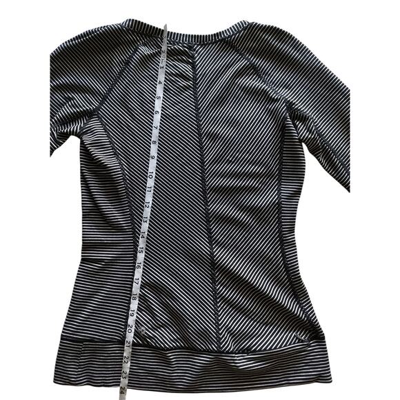 Lululemon Women's Race Your Pace Long Sleeve White Black Sweatshirt Top Size 6 - Picture 10 of 12